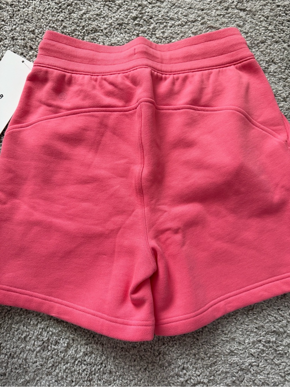 NWT Lululemon Scuba High-Rise Short 5” Sakura Pink Size 4 - Picture 4 of 6